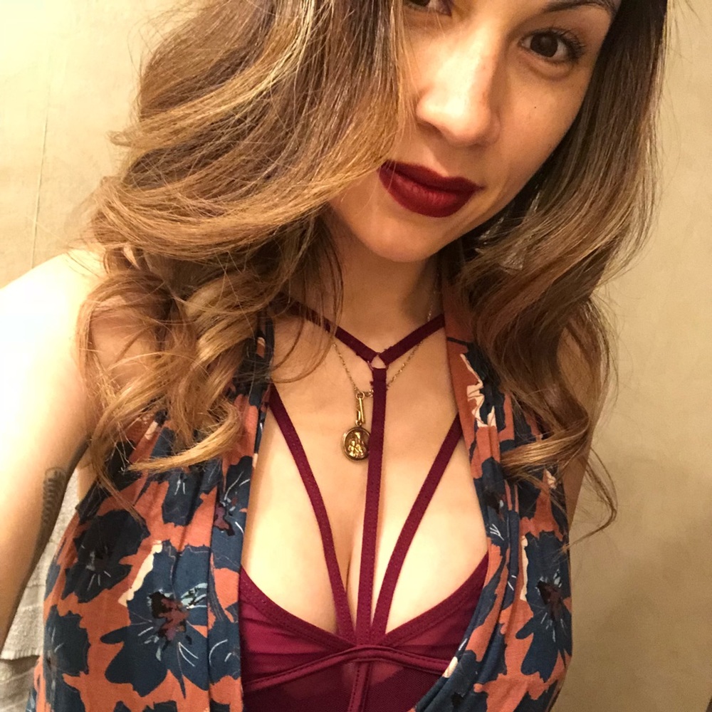 Meet your Posher, Ana